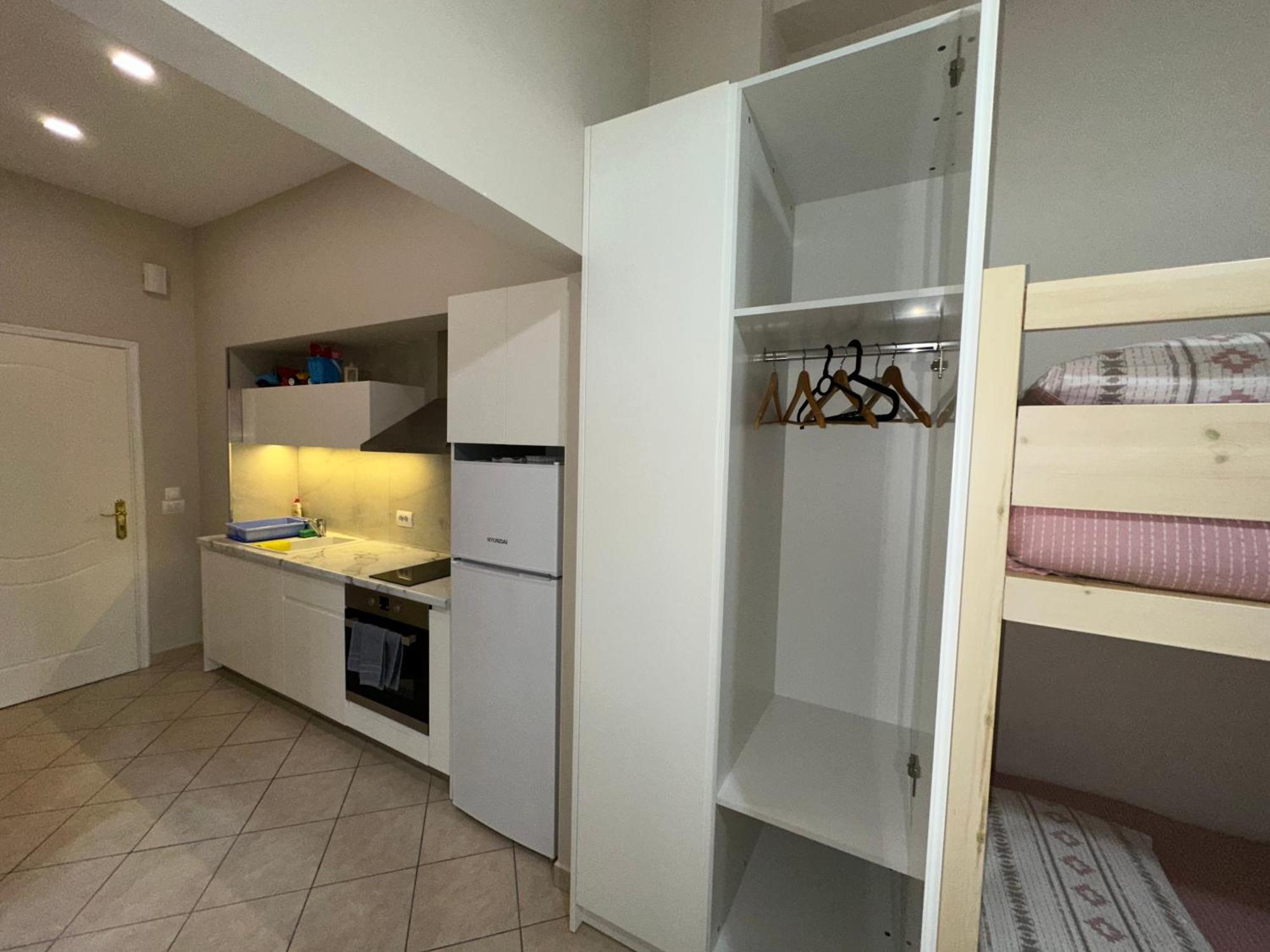 Galaxy Apartment *